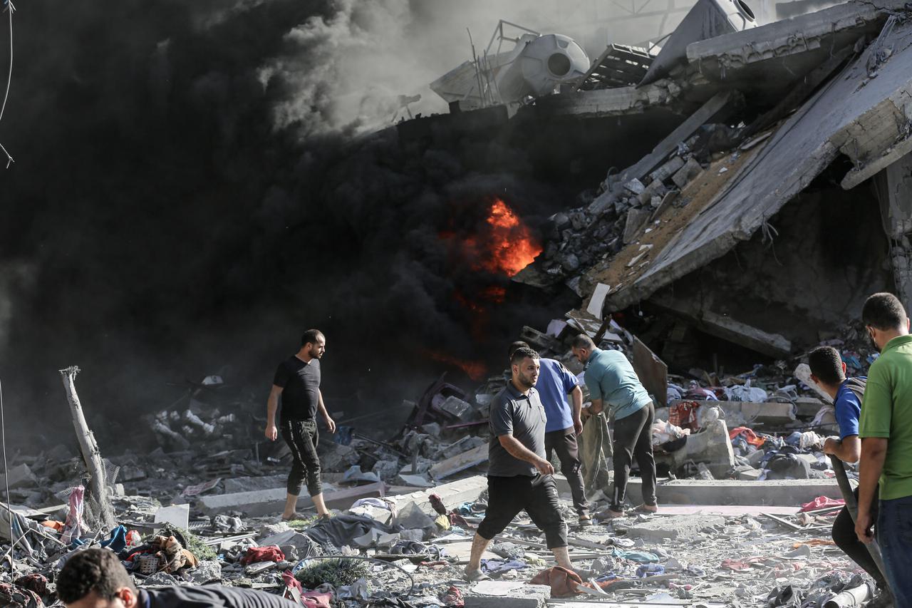 Broj poginulih Palestinaca u izraelskim napadima na Pojas Gaze je dostigao 9.488, s 23.000 ranjenih