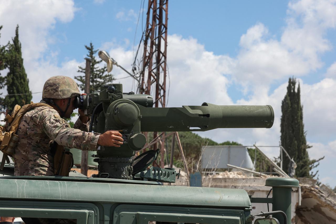 Lebanese soldiers in the town of Zawtar al-Gharbiyeh