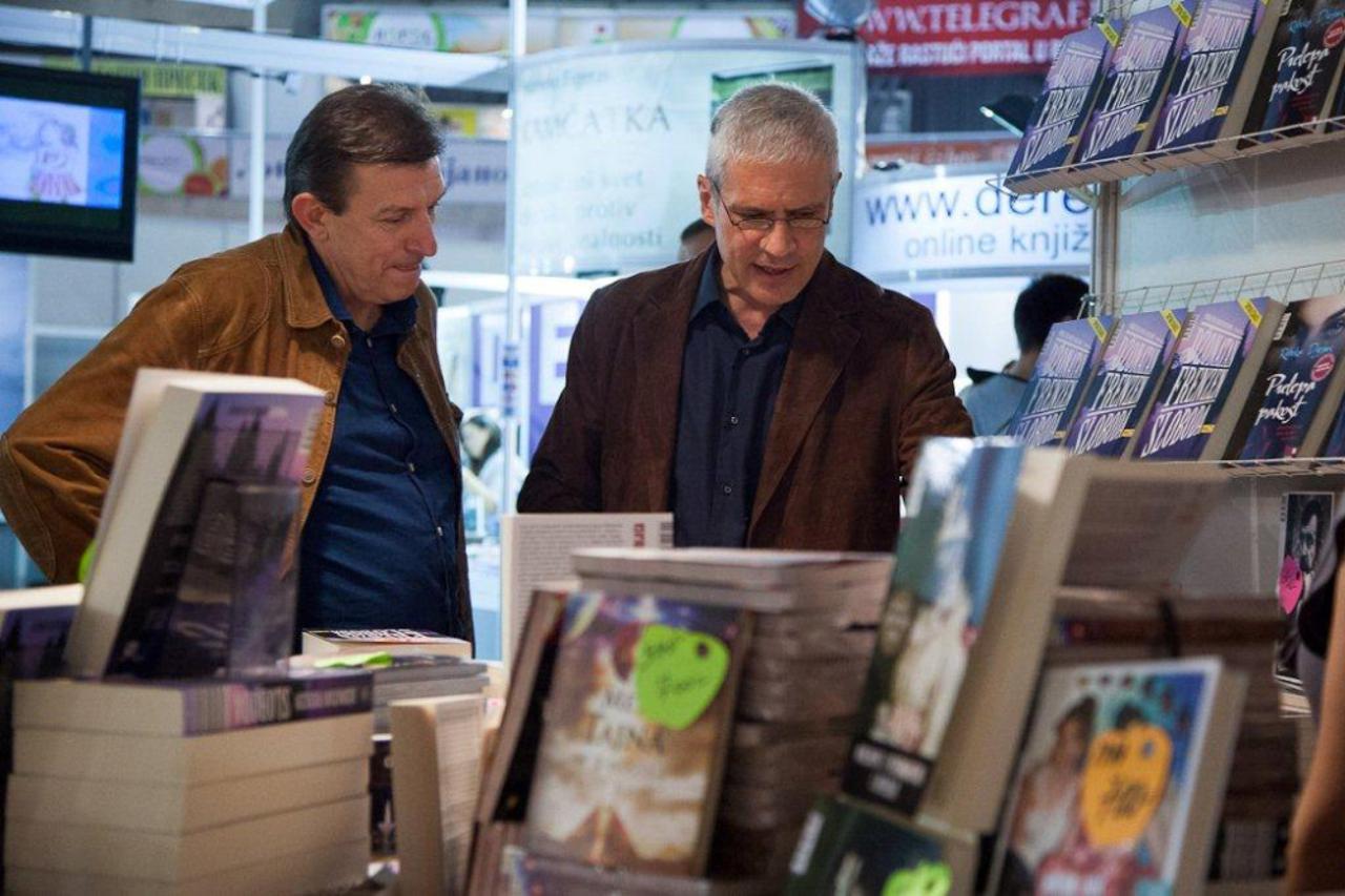 boris tadić na sajmu knjiga 