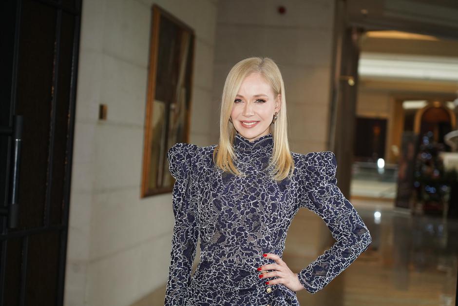 Beograd: Jelena Rozga i Saša Matić objavili dugoočekivanji duet koji se nalazi na albumu 'Dva života' kojim Saša Matić obilježava 20 godina karijere