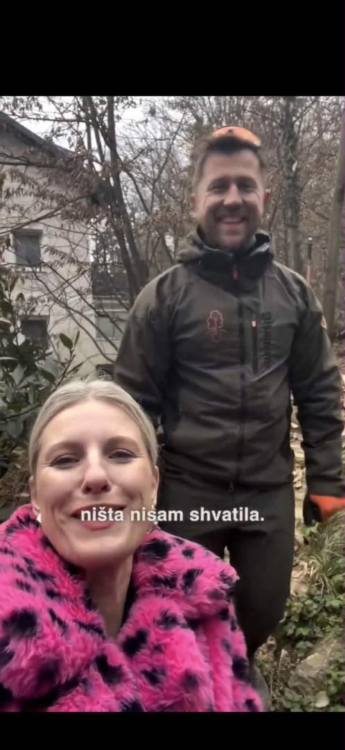 "S roditeljima i bratom Jankom krećemo u renovaciju stare didine kuće! Dida Đuro bio bi baš ponosan", napisala je Ida na početku ovog pothvata.