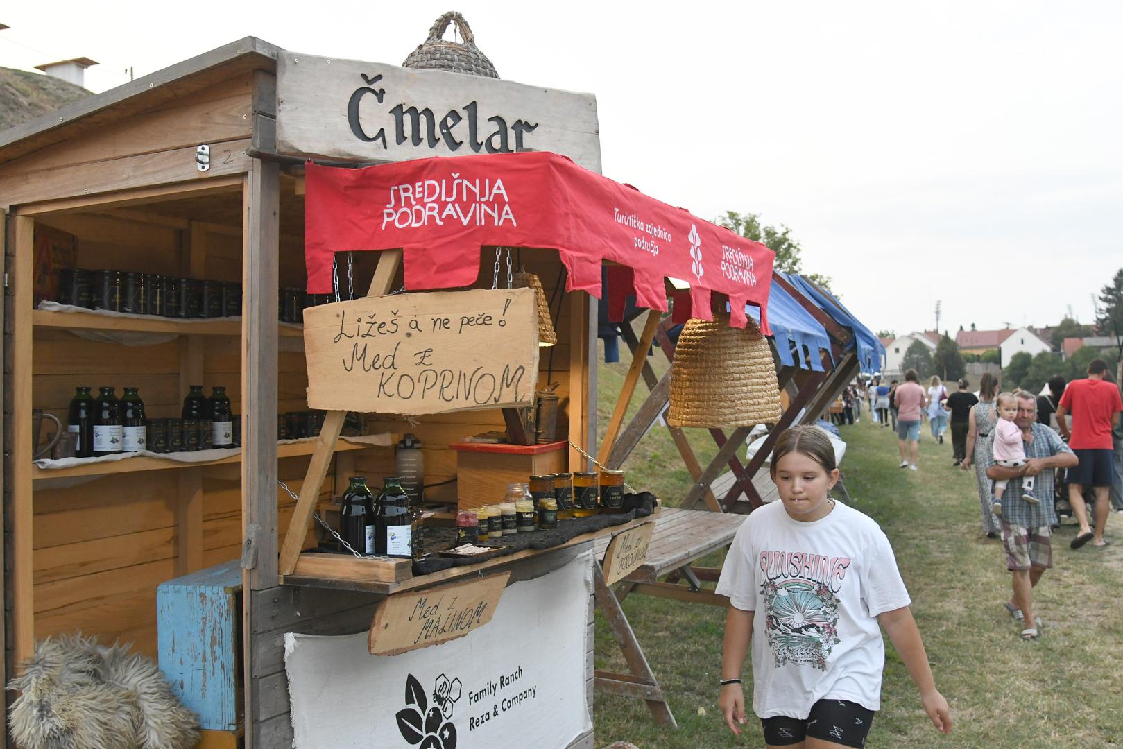 Festival je večeras otvorio gradonačelnik Koprivnice i potpredsjednik Hrvatskog sabora Mišel Jakšić.