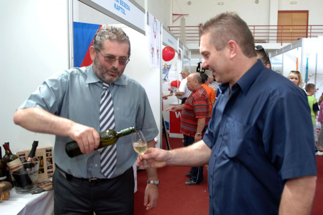 vino-kap,pozega,portal (1)