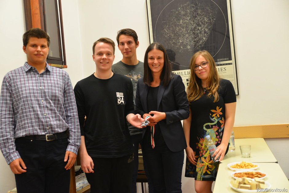 Janina ambasadorica Vernesa Smolčić ugostila mlade astrofizičare