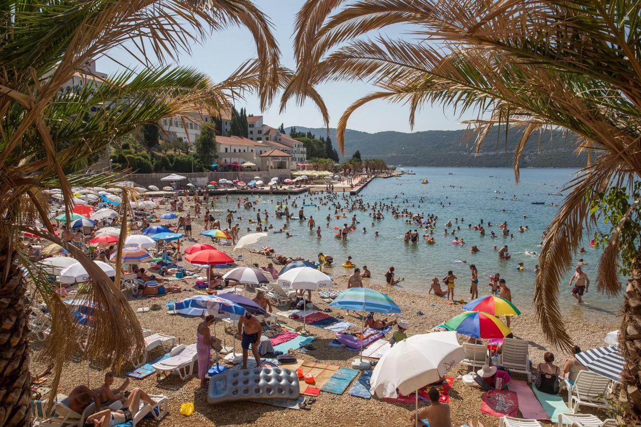 Neum