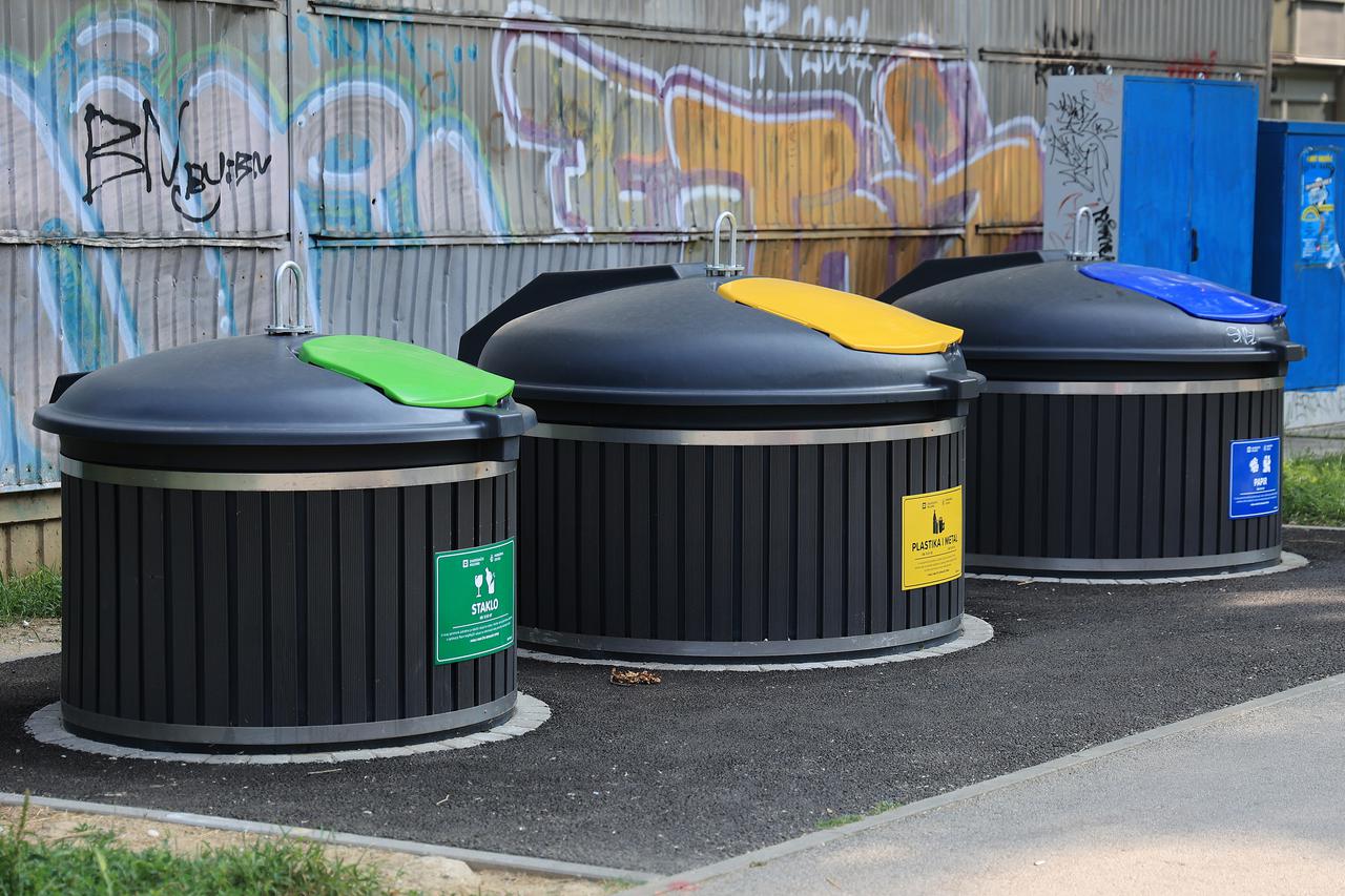 Zagreb: Reportaža o Zapruđu koji u cijelosti ima polupodzemne spremnike za otpad