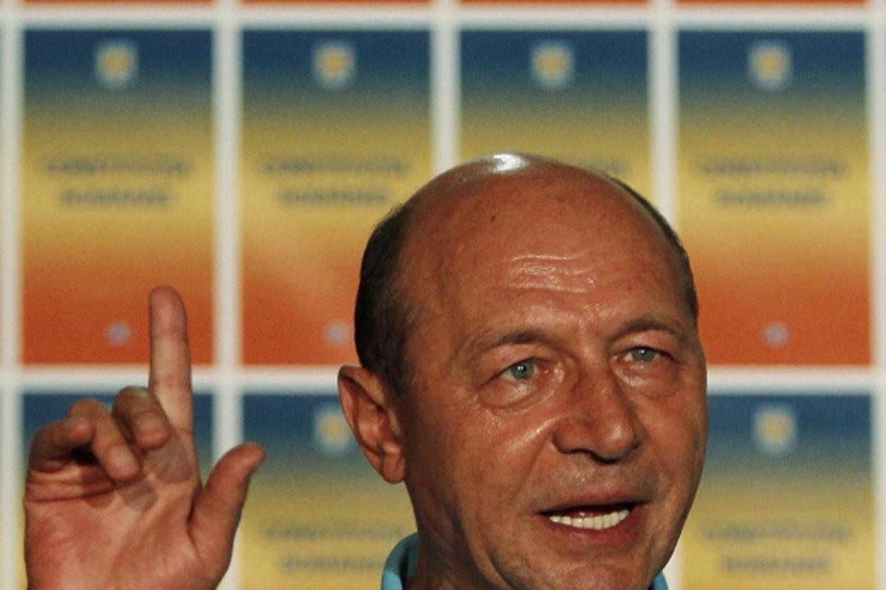 Basescu (1)