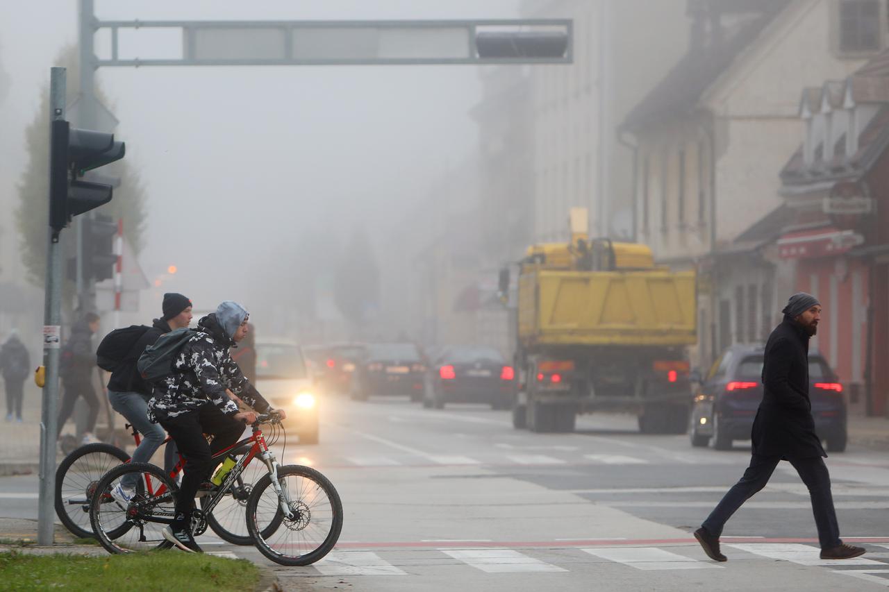 Karlovac okovan maglom