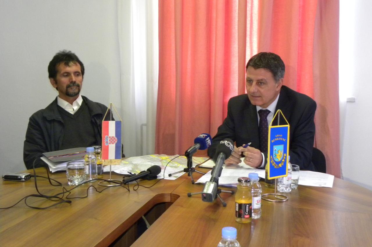 Obrtnik Omer Bačić i gradonačelnik Branko Kutija