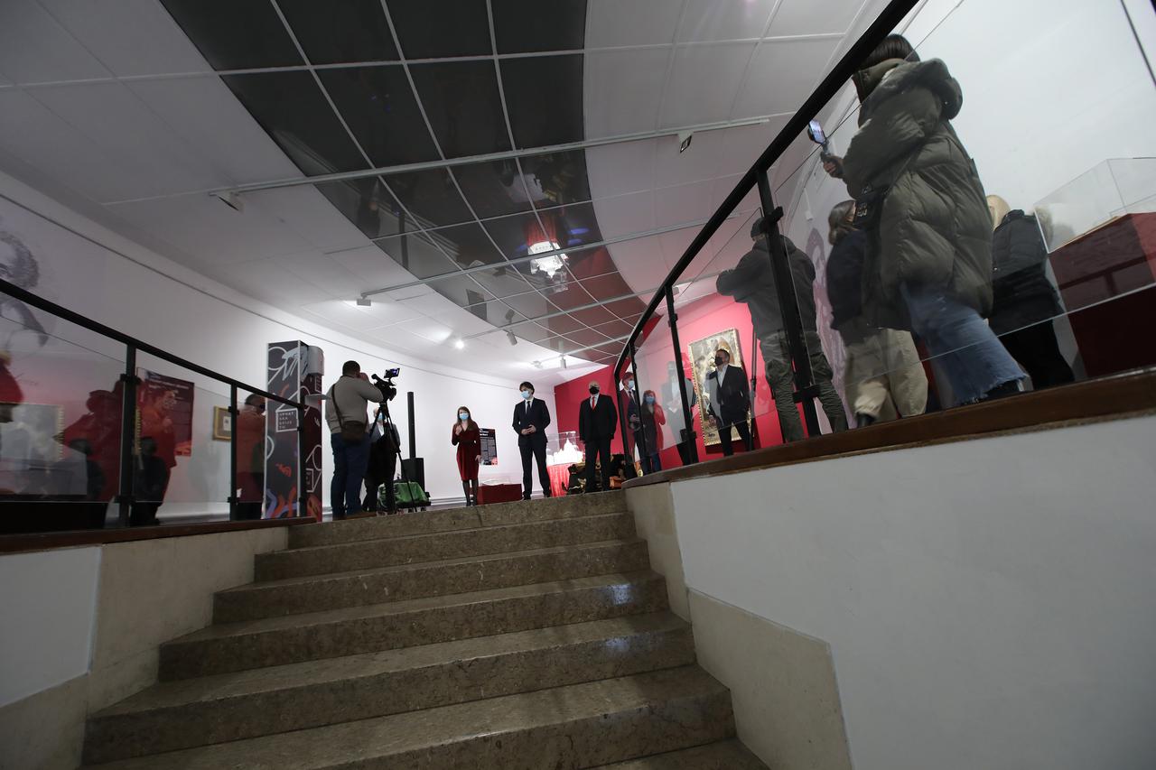 Izložba Hrvatska svijetu