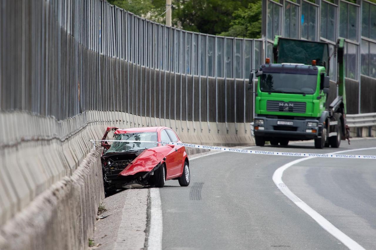 Jedna osoba smrtno stradala u prometnoj nesreći na autoceti Rijeka - Zagreb