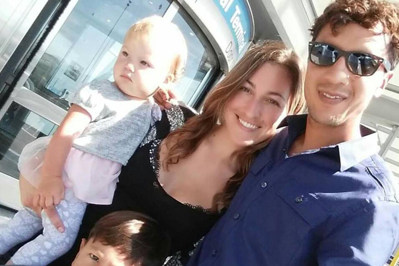 Akahi Ricardo i Camila Castello