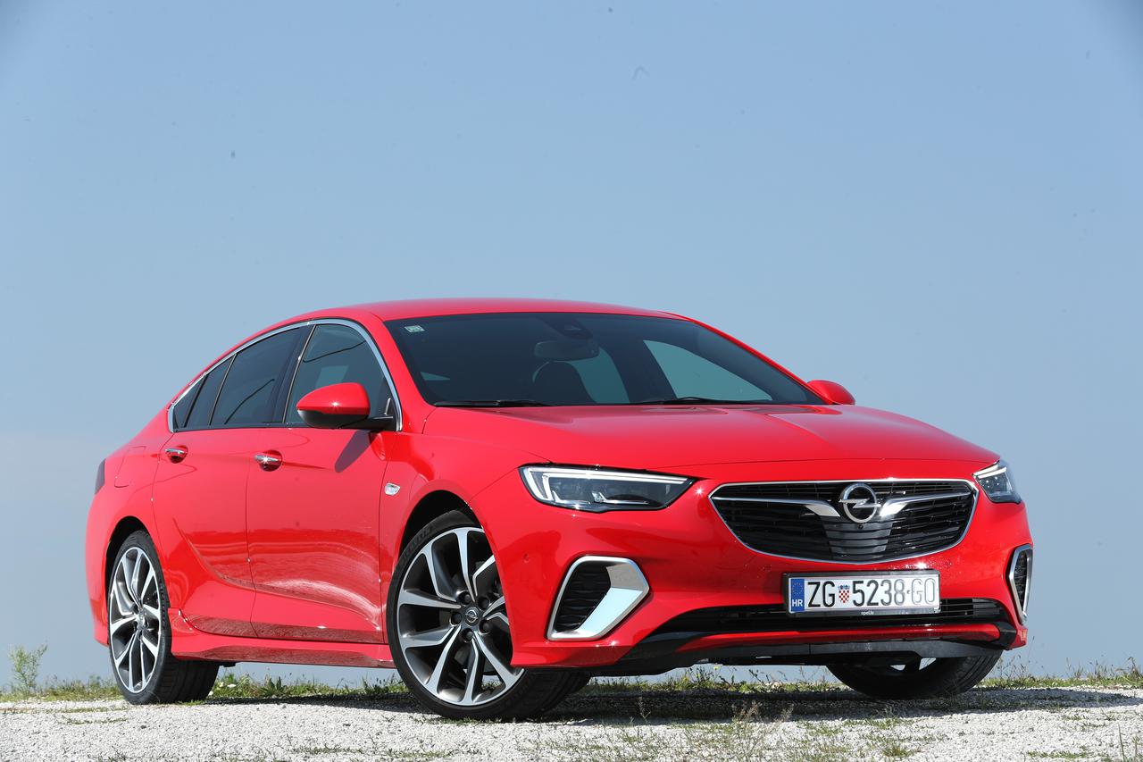 Opel Insignia GSi