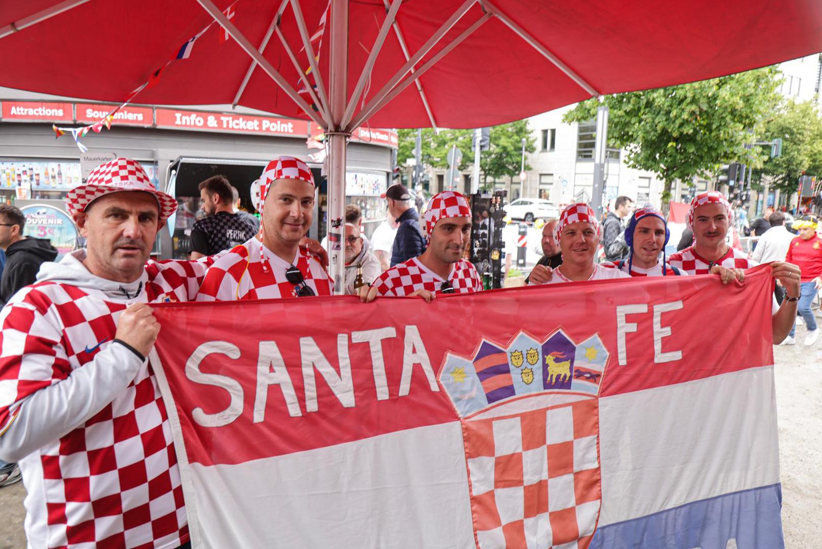 Hrvatskih navijača na stadionu će biti oko 30 tisuća, a još barem triput toliko više bit će ih po gradu, u raznim navijačkim zonama