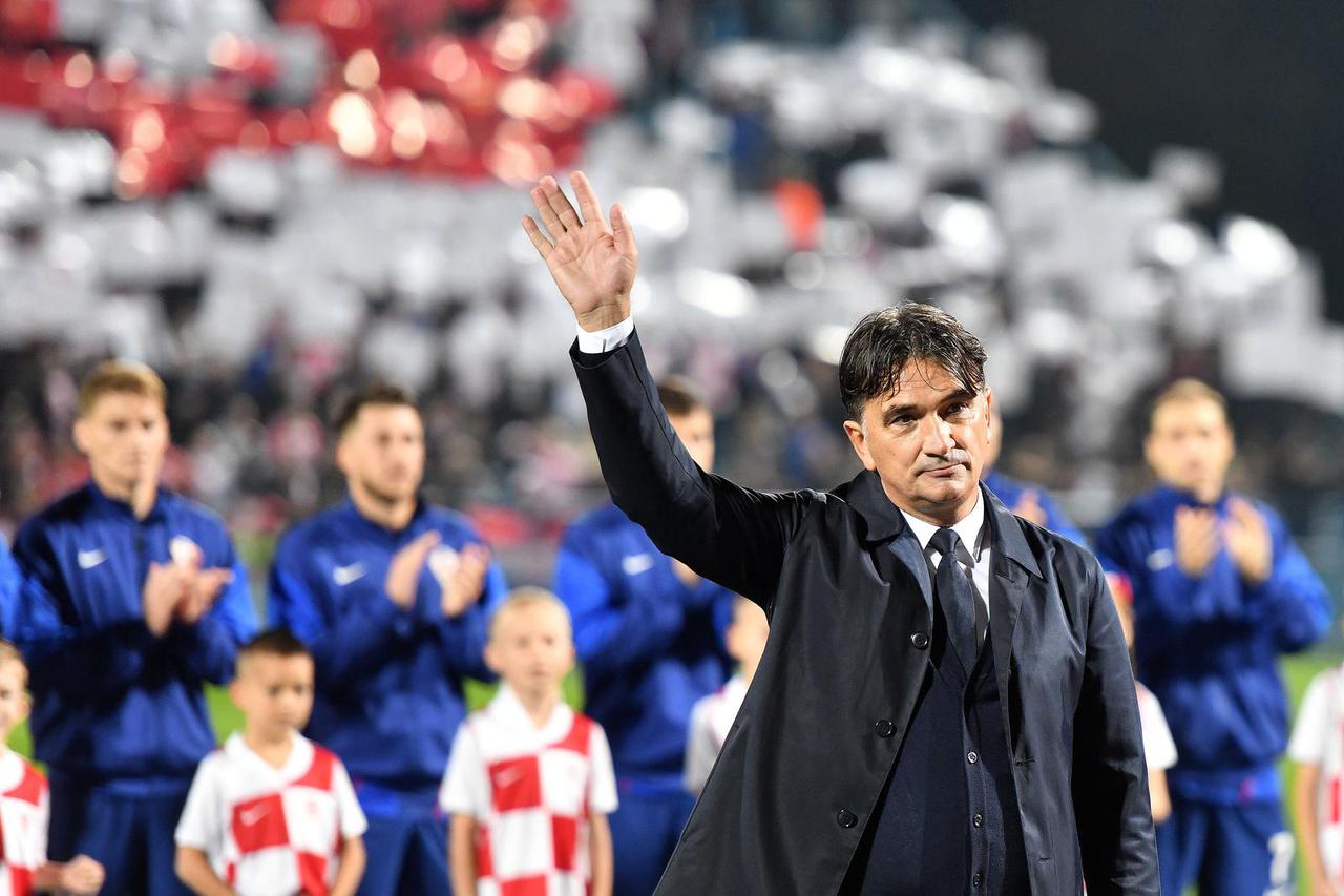 Zlatku Daliću uručen dres za 100. nastup na klupi hrvatske reprezetacije