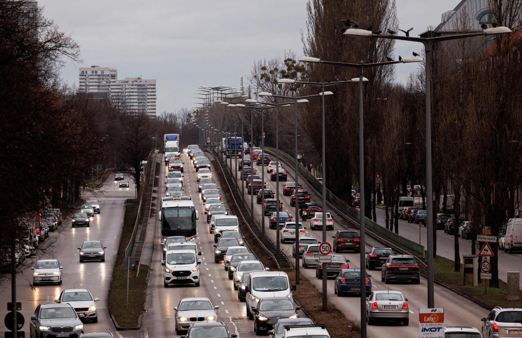 Savezna uprava za motorni promet u Njemačkoj (KBA) objavila je novu statistiku koja pokazuje koji su automobili bili najpopularniji kod Nijemaca. Naime, VW Grupa dominira statistikom novih registracija za 2024. godinu. 