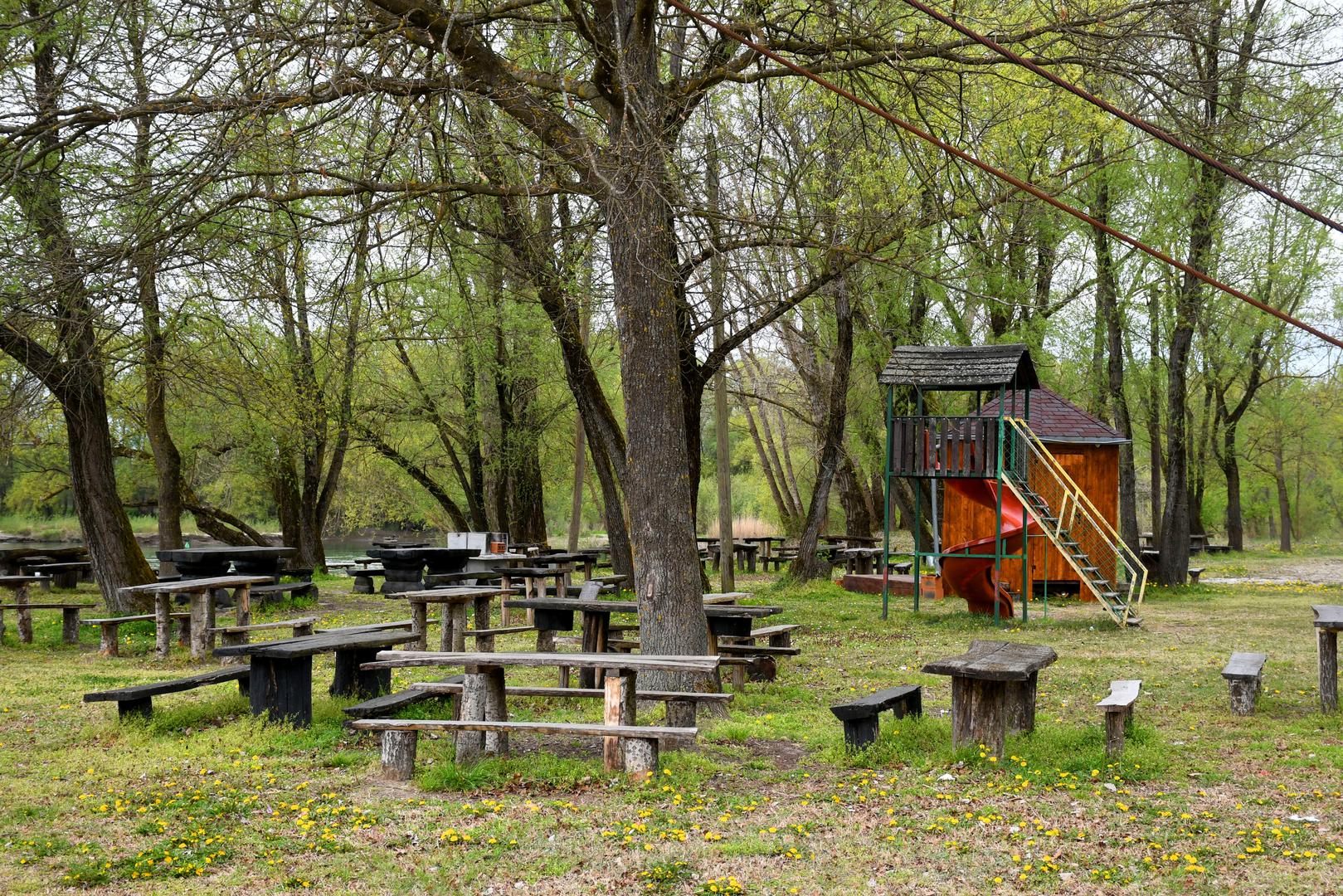 12.04.2021., Pitomaca - Turisticka patrola Vecernjeg lista. U okolici Pitomace brojne su turisticke destinacije. Zadnji panonski otok Kriznica. 
Photo:Damir Spehar/PIXSELL