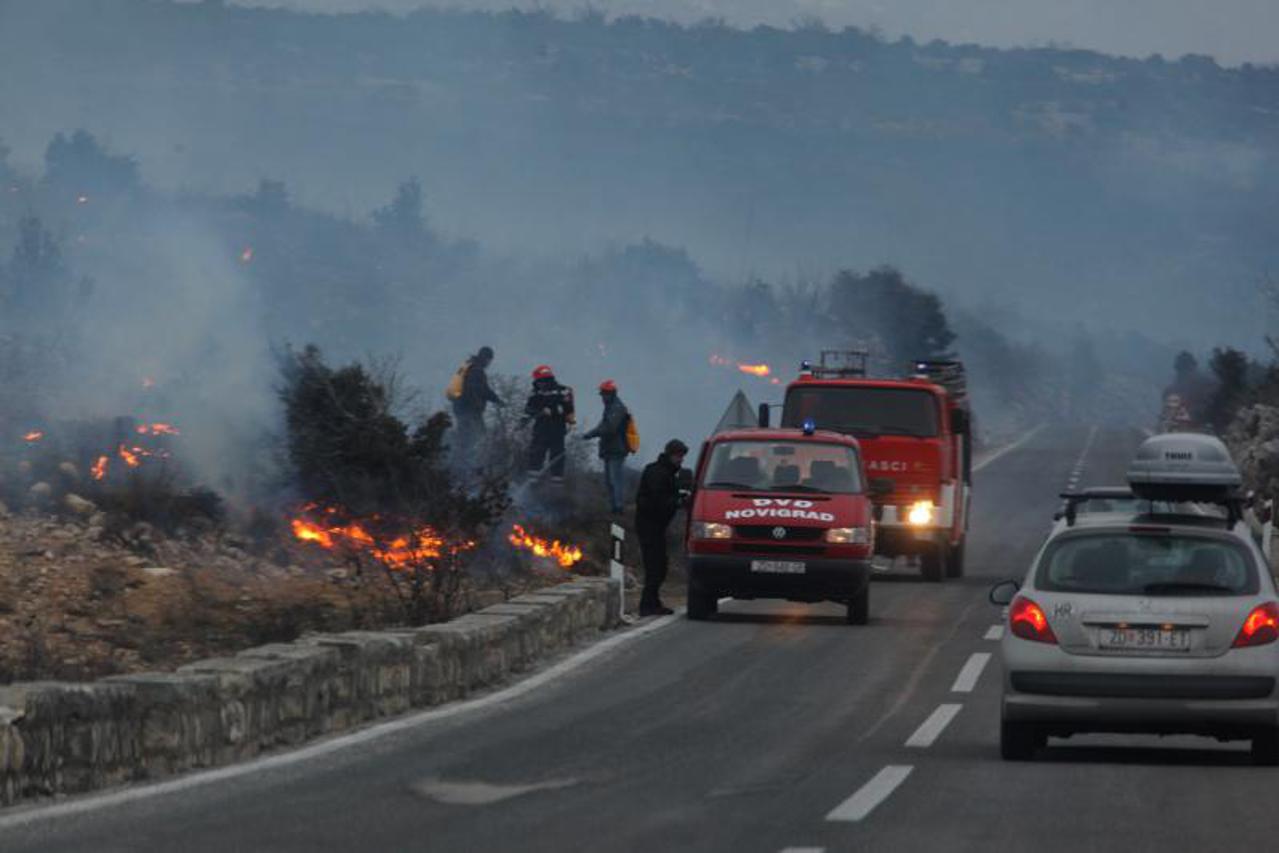 požar, posedarje (1)