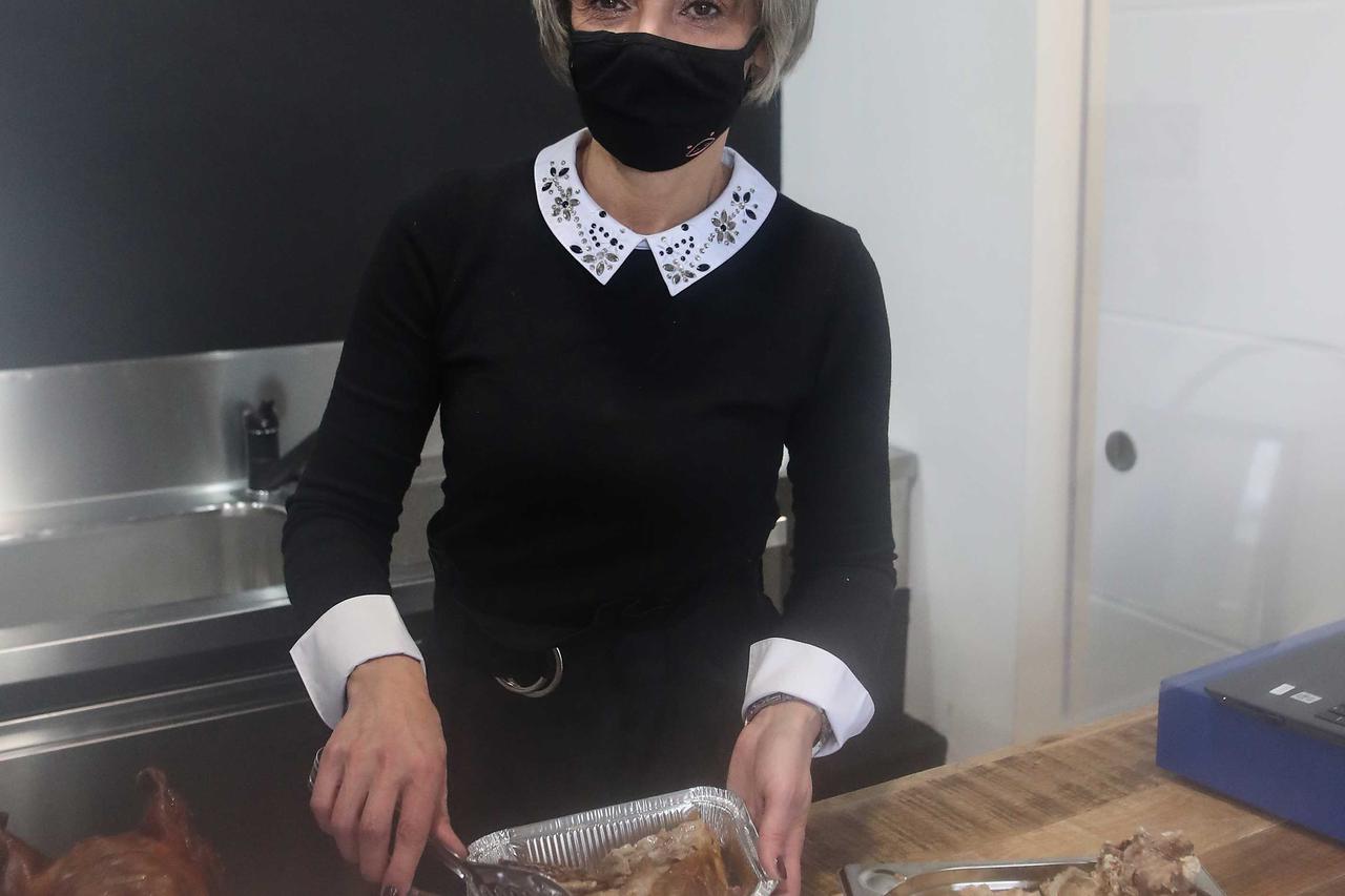 Zagreb: U Laništu otvoren jedinstven dućan "Odojak to go"