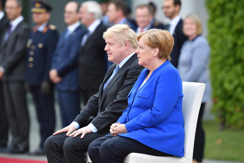Boris Johnson i Angela Merkel