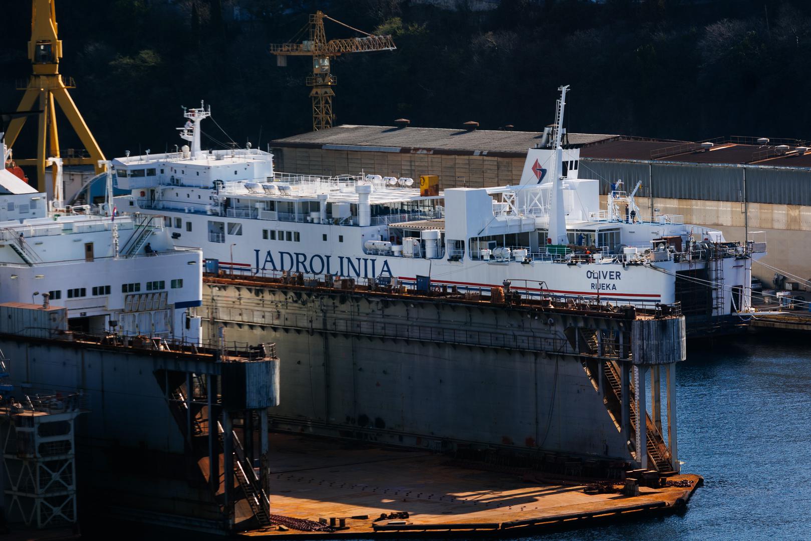 Napominju da će se trajekt „Oliver“ uključiti u liniju do sezone te kako vjeruju da će, osim maritimnim sposobnostima, koje će podignuti kvalitetu usluge, putnike svakoga dana ispunjavati ponosom i sjećanjima na Olivera.