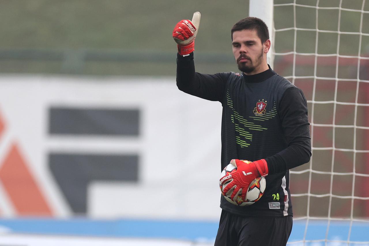 Velika Gorica: Zagrijavanje igrača prije početka utakmice HNK Gorica - NK Lokomotiva 