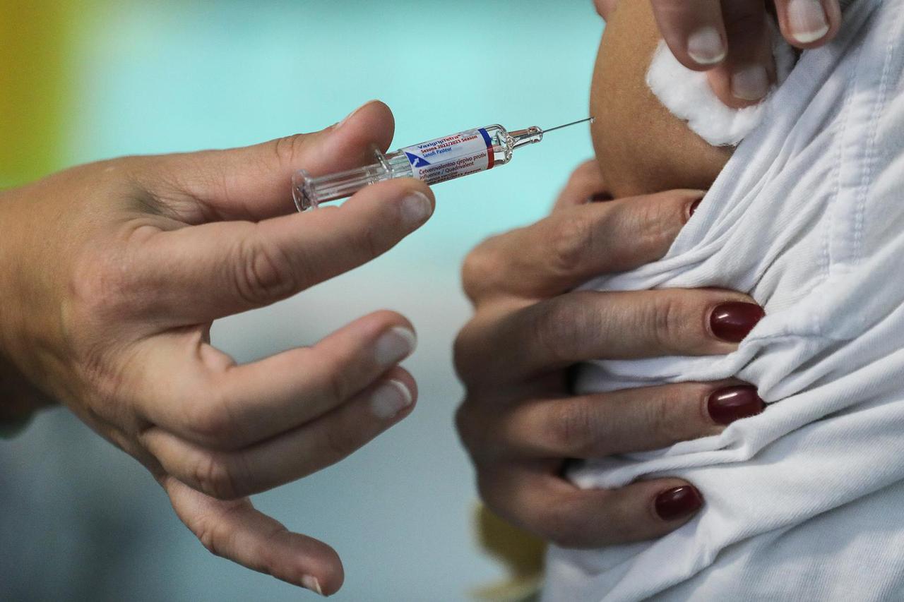 Zagreb: Započelo je cijepljenje građana protiv gripe