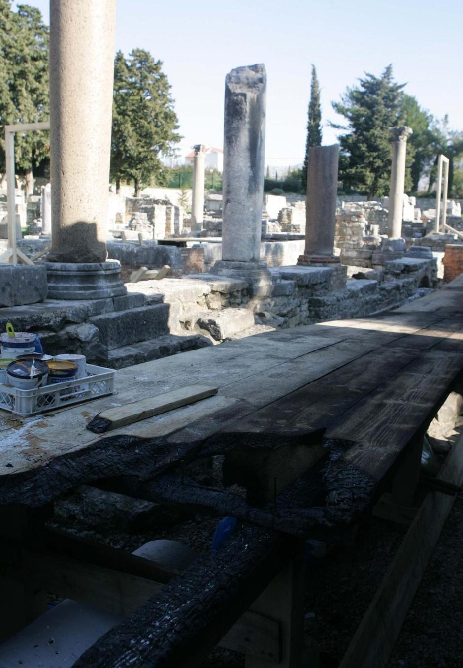 Split: Požar na filmskom setu u Solinu 2005. godine