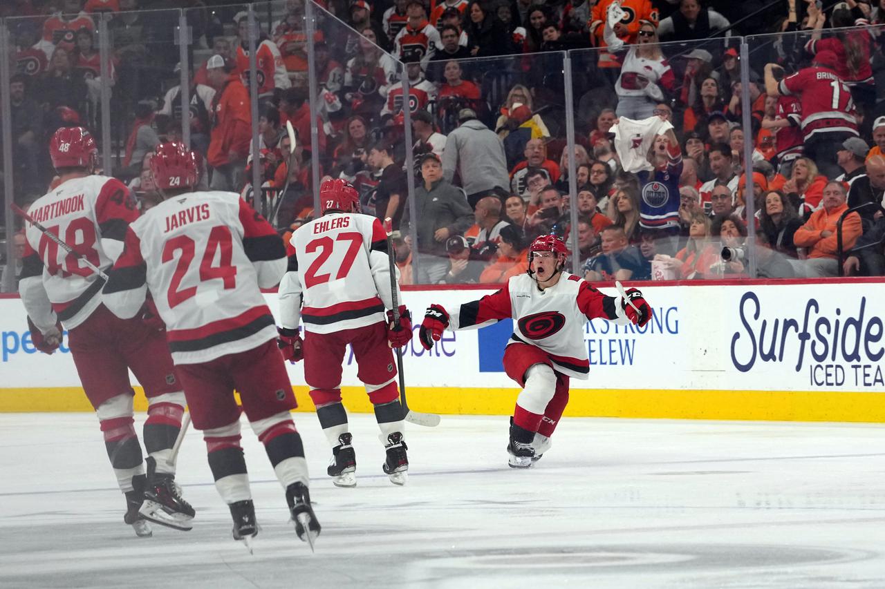 NHL: Stanley Cup Playoffs-Carolina Hurricanes at Philadelphia Flyers
