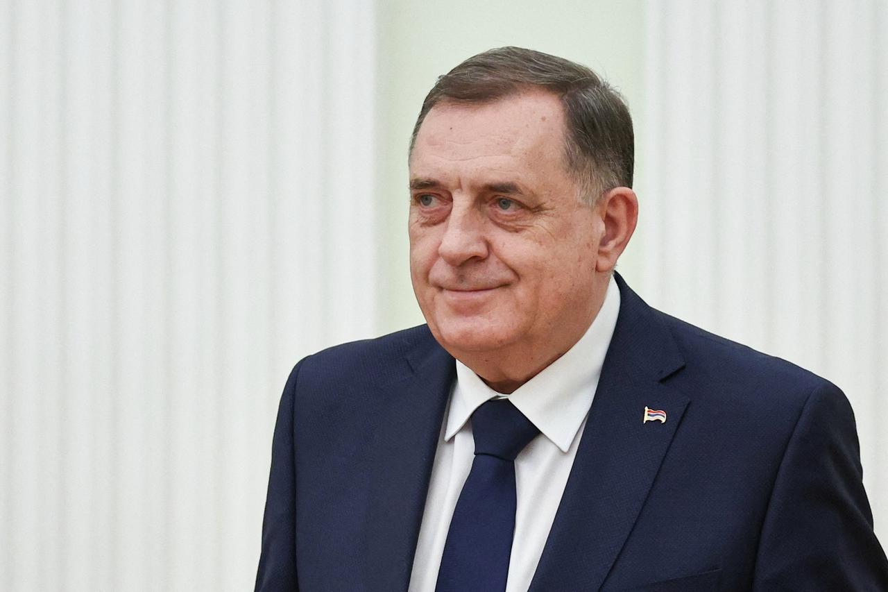 Russian President Putin and Bosnian Serb leader Dodik meet in Moscow