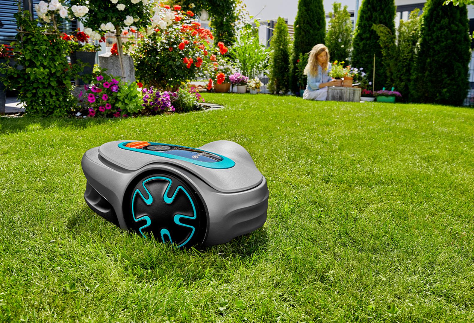 GARDENA SILENO minimo s Bluetooth vezom automatski i u potpunosti se brine o vrtovima do 500 m2