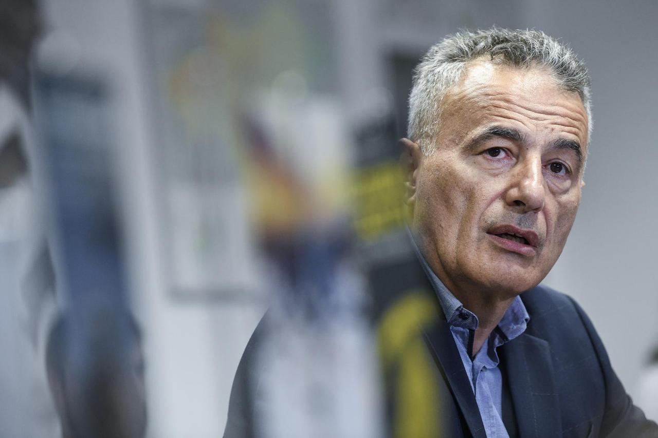 Kalinić o svojoj nepristojnoj izjavi: 'Svašta se čovjeku omakne nakon 14 poziva'