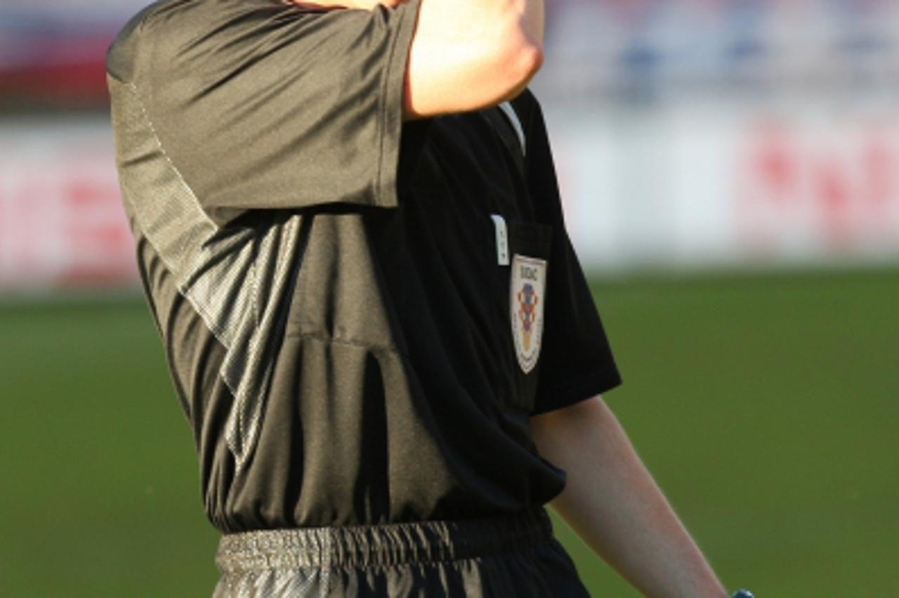 '08.03.2009.Split.Hrvatska - Utakmica 21. kola 1. HNL na Poljudu , Hajduk - Croatia Sesvete.Sudac Andrej Burilo. Photo: Ivo Cagalj/24sata'