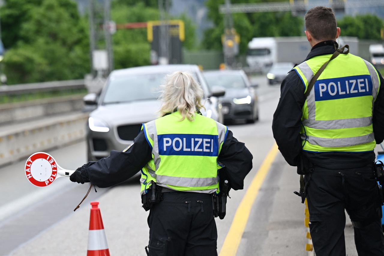 Police check at the Austria-Germany border