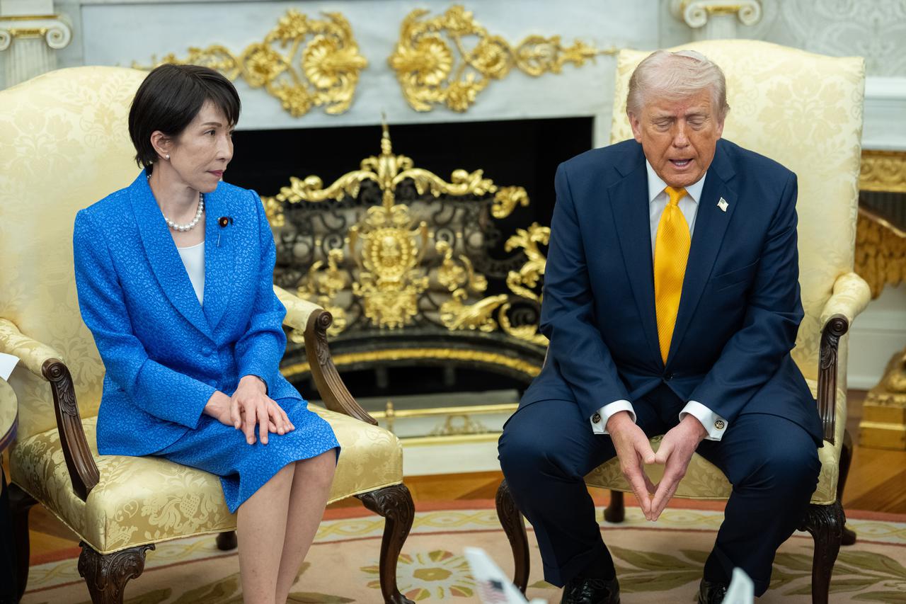 Trump Meets PM Takeuchi Sanae of Japan
