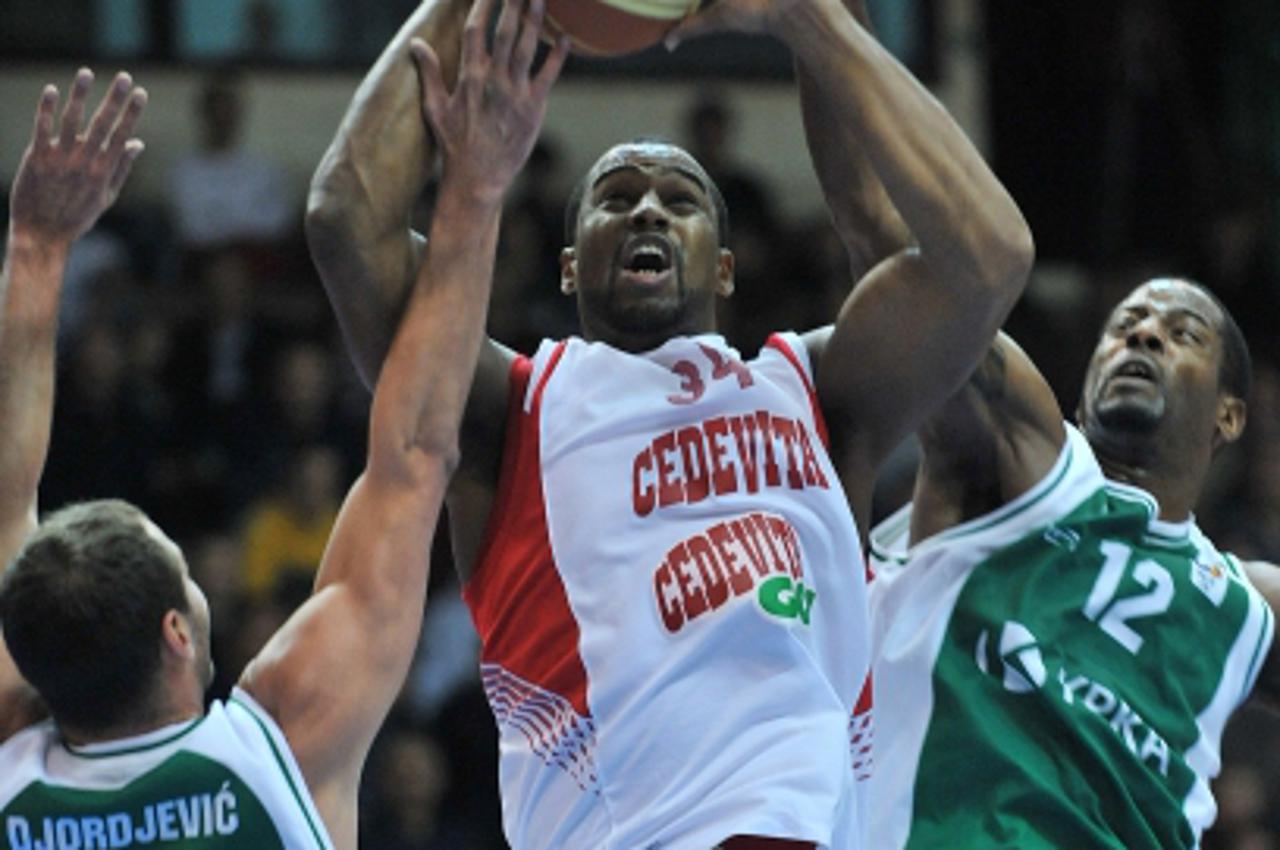 \'08.01.2011., Sutinska vrela, Zagreb - 15.kolo NLB Liga: KK Cedevita i KK Krka. Edwards Corsley. Photo: Antonio Bronic/PIXSELL\'