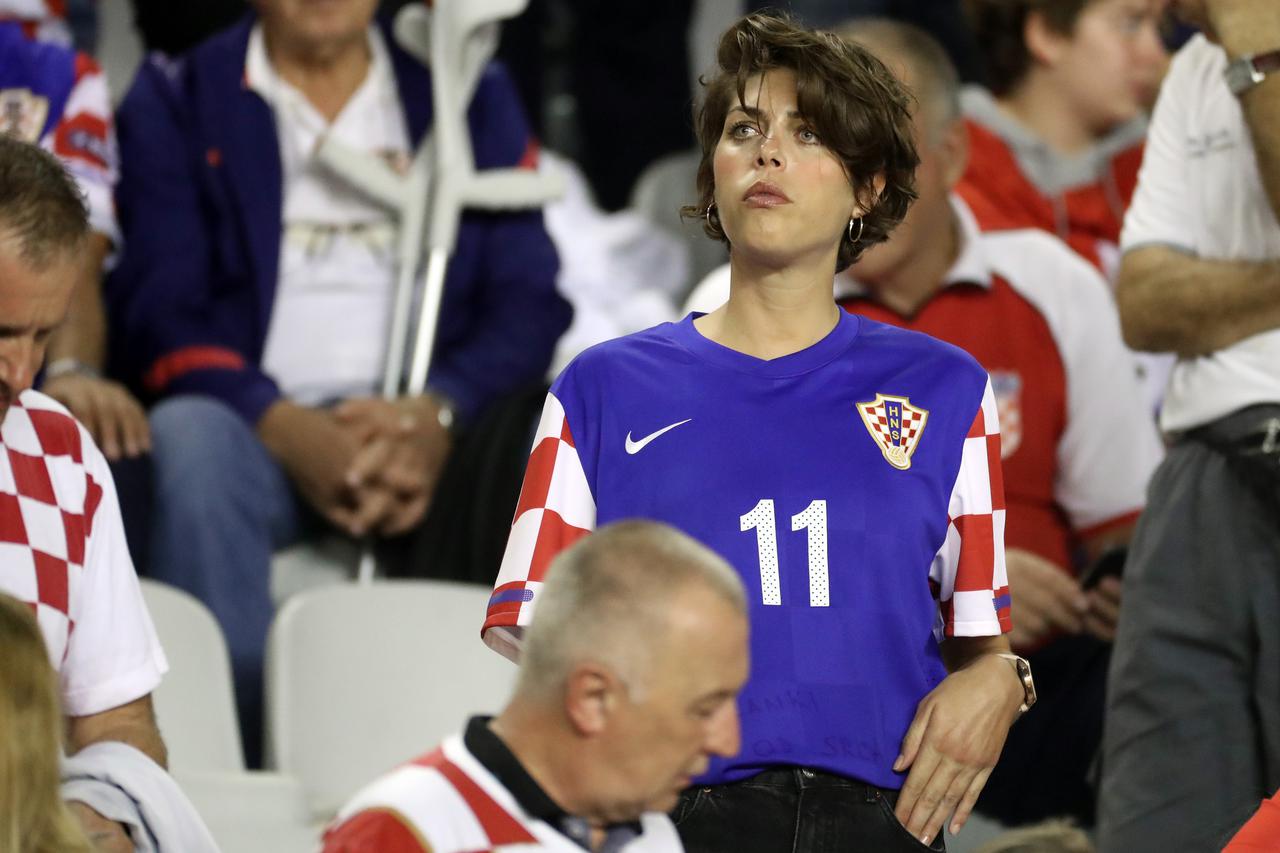 Split: Obitelj Zlatka Dalića i navijači na tribinama na utakmici Hrvatska - Mađarska na Poljudu