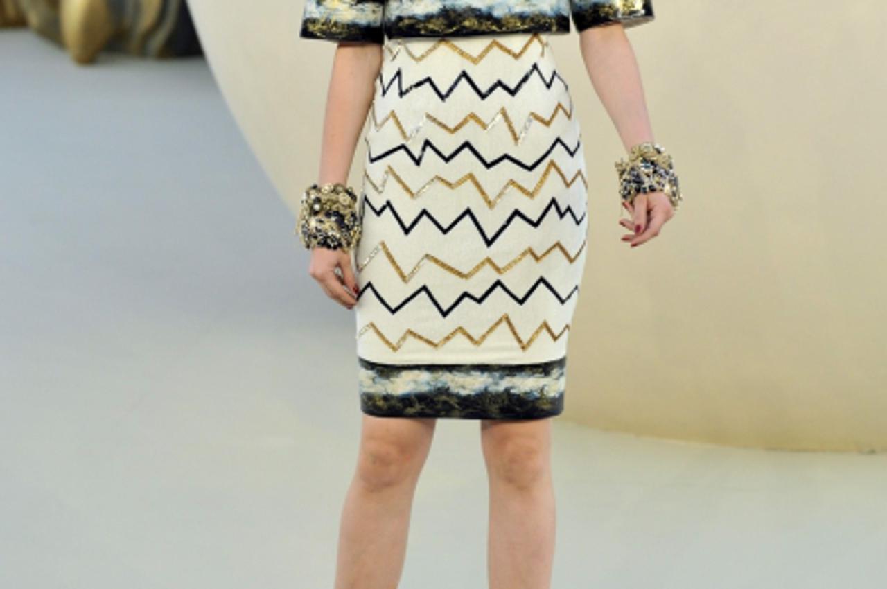 model, modna pista, moda (1)