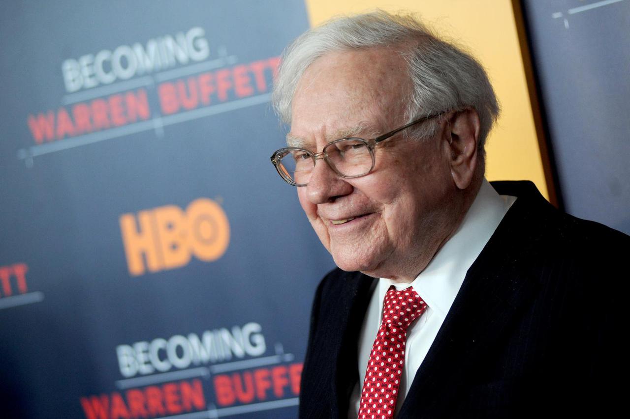 New York: Poznati dolaze na premijeru dokumentarca Becoming Warren Buffet 