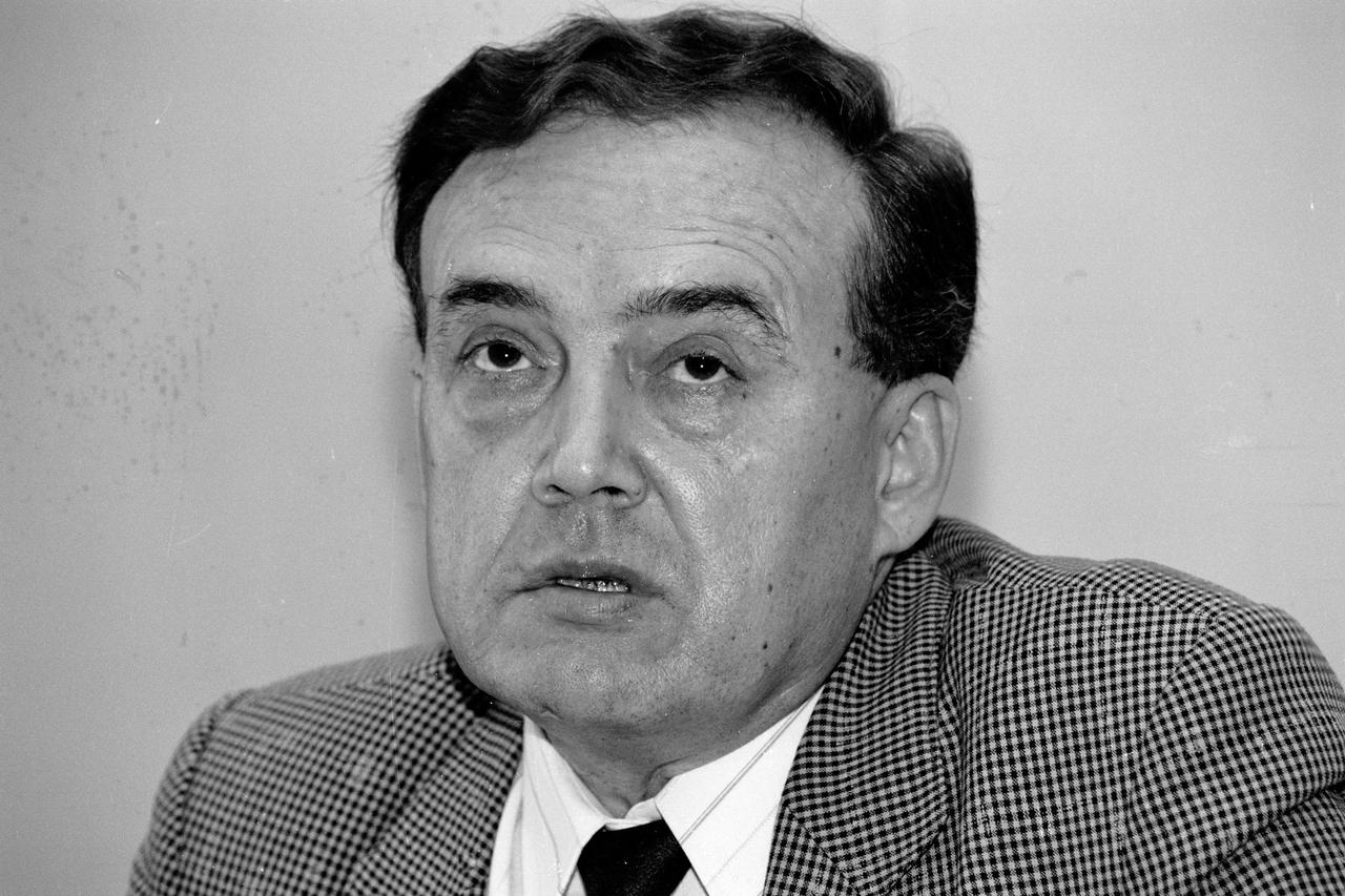stipe šuvar