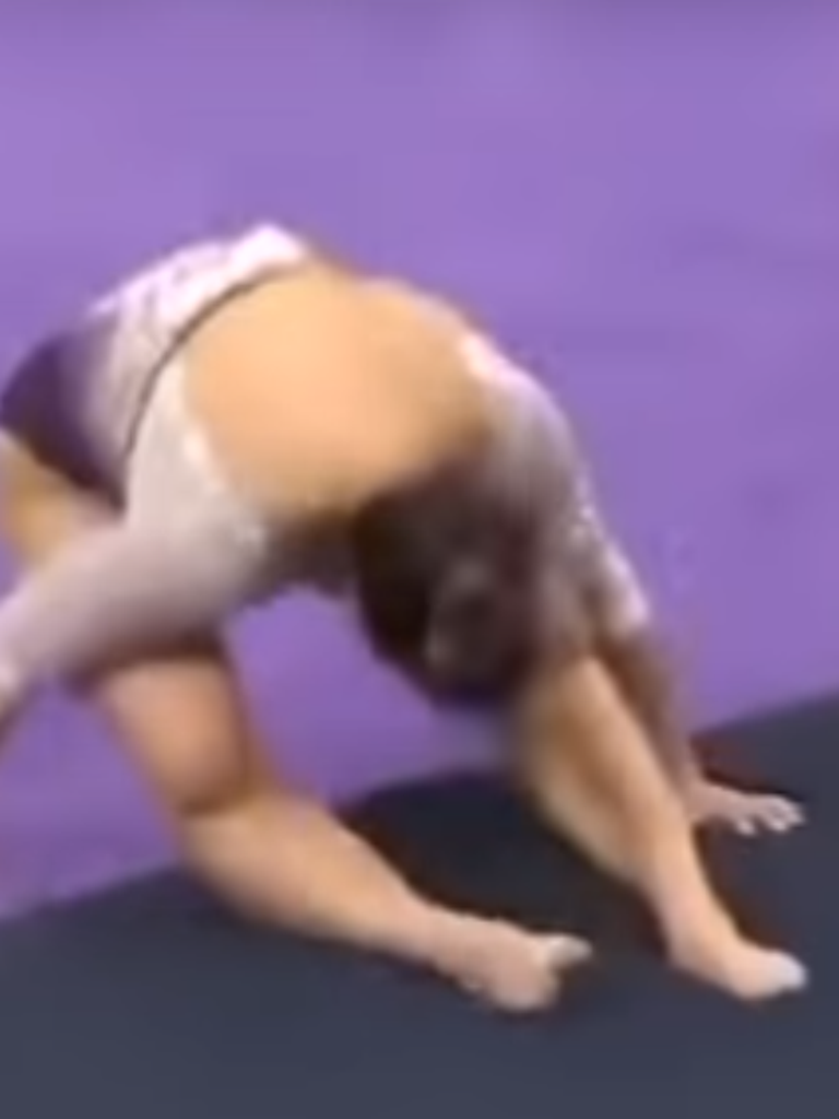 Rus porno yulduzi Viola VKontakte tarmogida. Kichkina mushuklar onlayn porno videolar