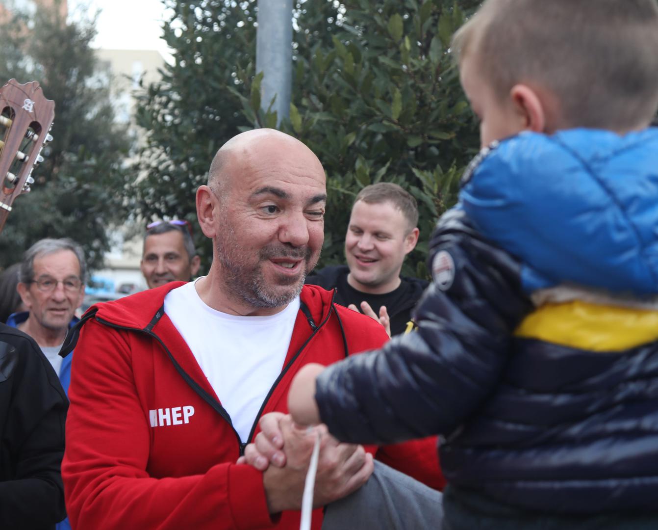 Tucak se jučer s vaterpolistima vratio u Zagreb gdje im nije priređen veći doček u organizaciji Grada Zagreba