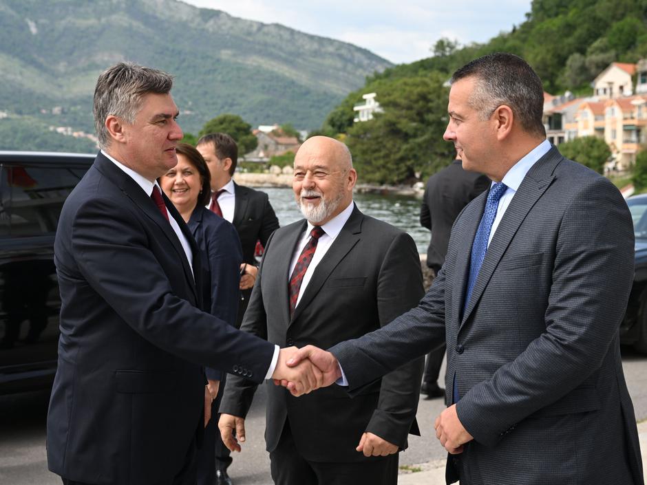 Predsjednik Milanović sastao se s predstavnicima Hrvata u Crnoj Gori,