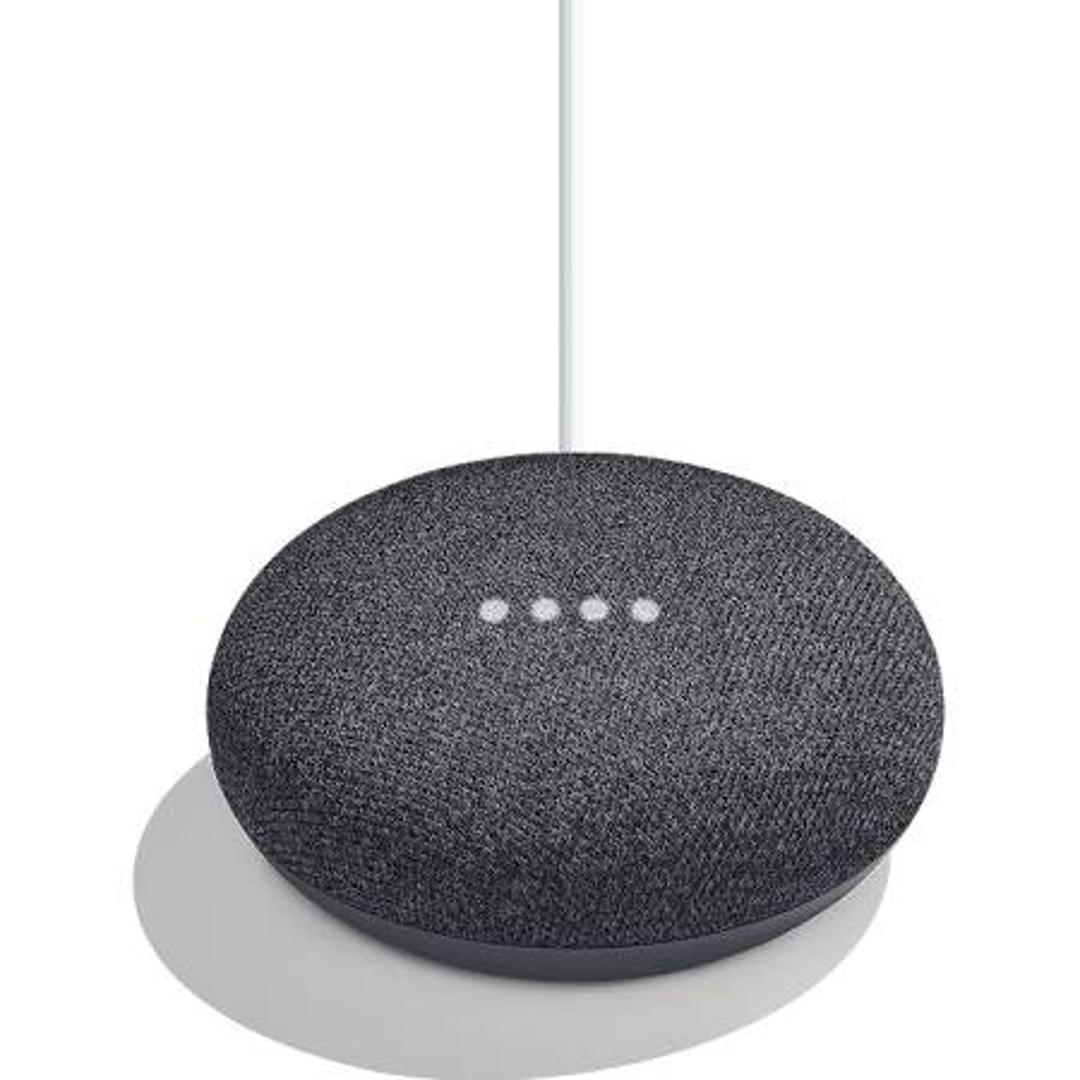 Ovaj stilizirani zvučnik košta samo 30-ak dolara, a u njemu se nalazi Googleov AI-asistent koji reagira na vaše govorne naredbe. Može puštati muziku, odgovarati na pitanja, postavljati alarme i druge stvari.