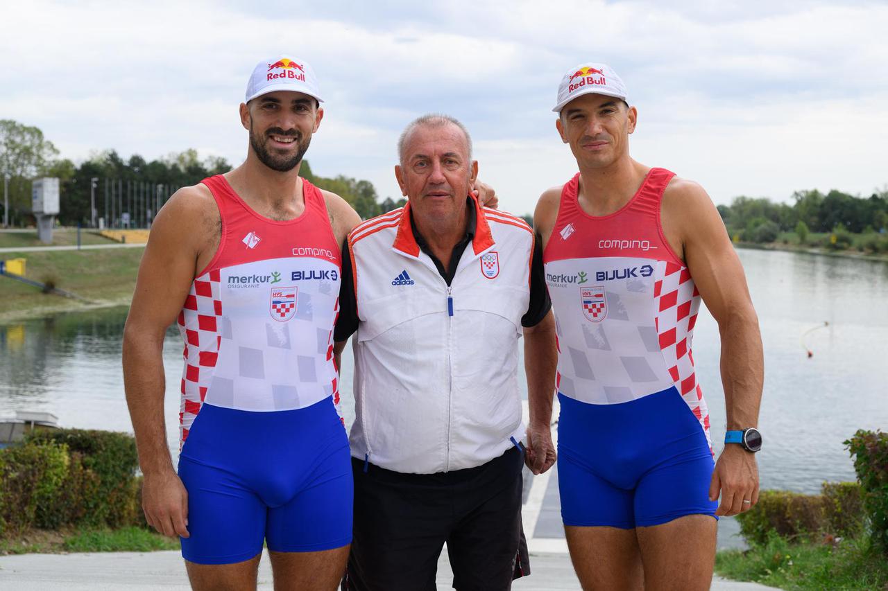 Zagreb: Uoči odlaska na Svjetsko veslačko prvenstvo održano je medijsko druženje s veslačima i veslačicama