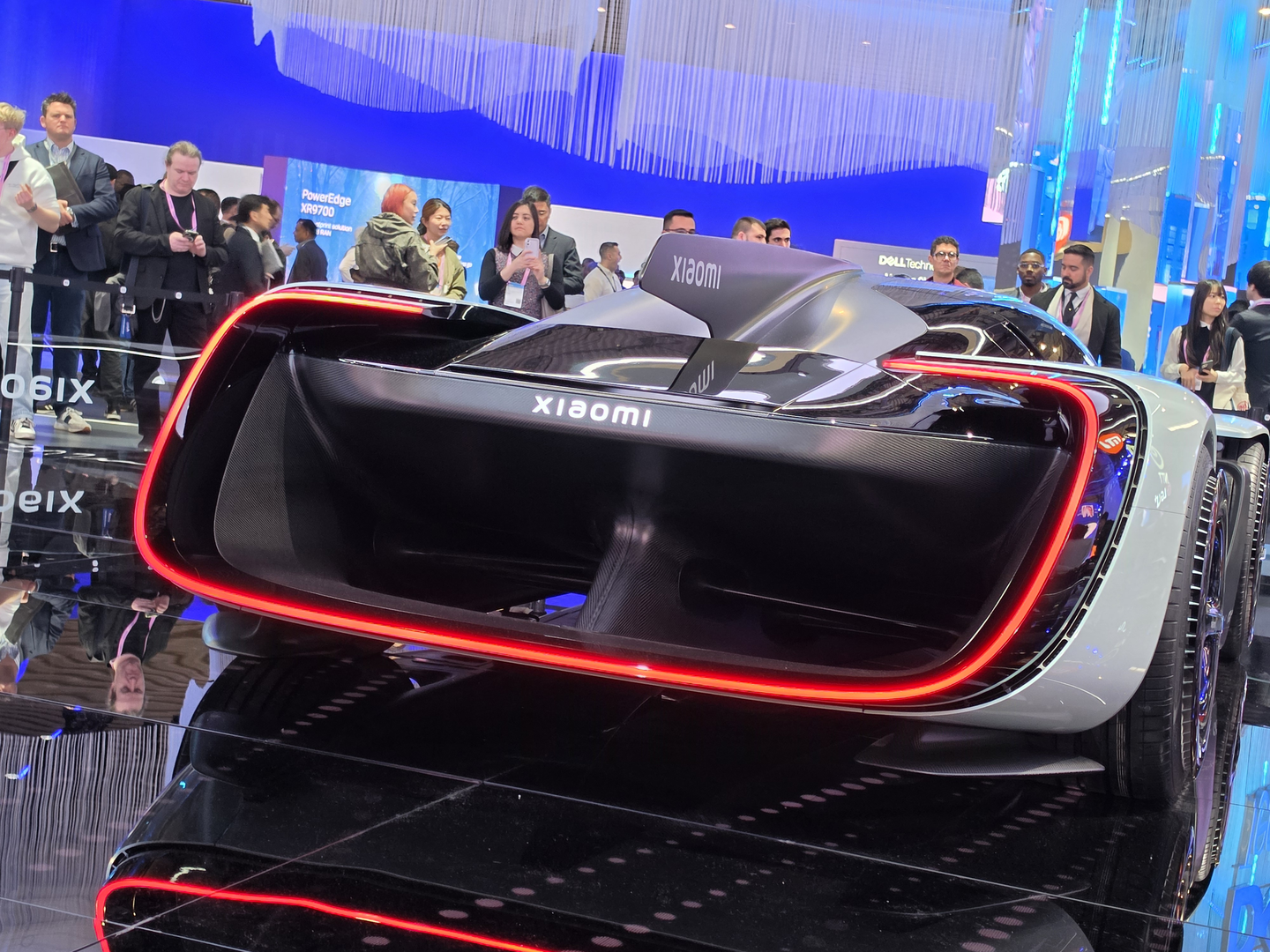 No, radi se samo o konceptu i pitanje je hoće li ikad ovaj automobil doista i doživjeti svoju funkcionalnu premijeru jer je namijenjen isključivo za digitalni svijet