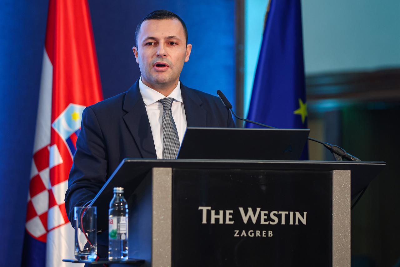 Zagreb: Konferencija "Gospodarski dijalog: Investicije, inovacije i industrija"