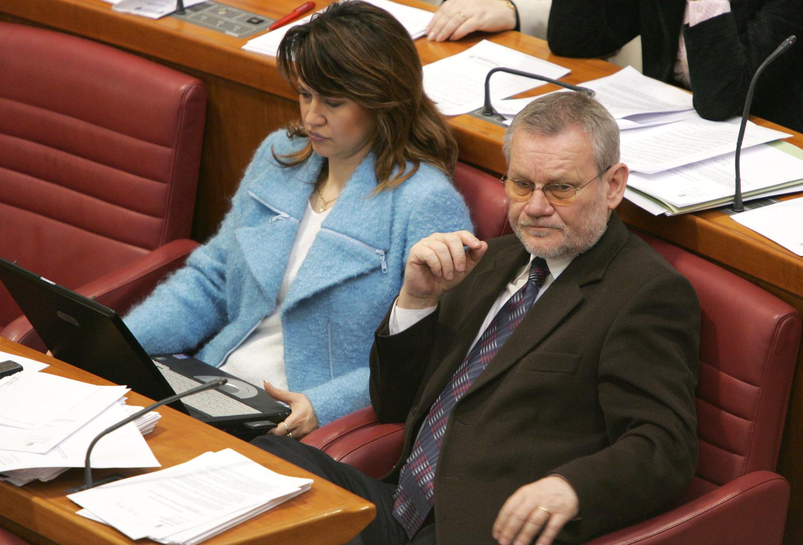 "Vlast se može izgubiti, ali obraz ne", jedna je od najcitiranijih izjava Ivice Račana.