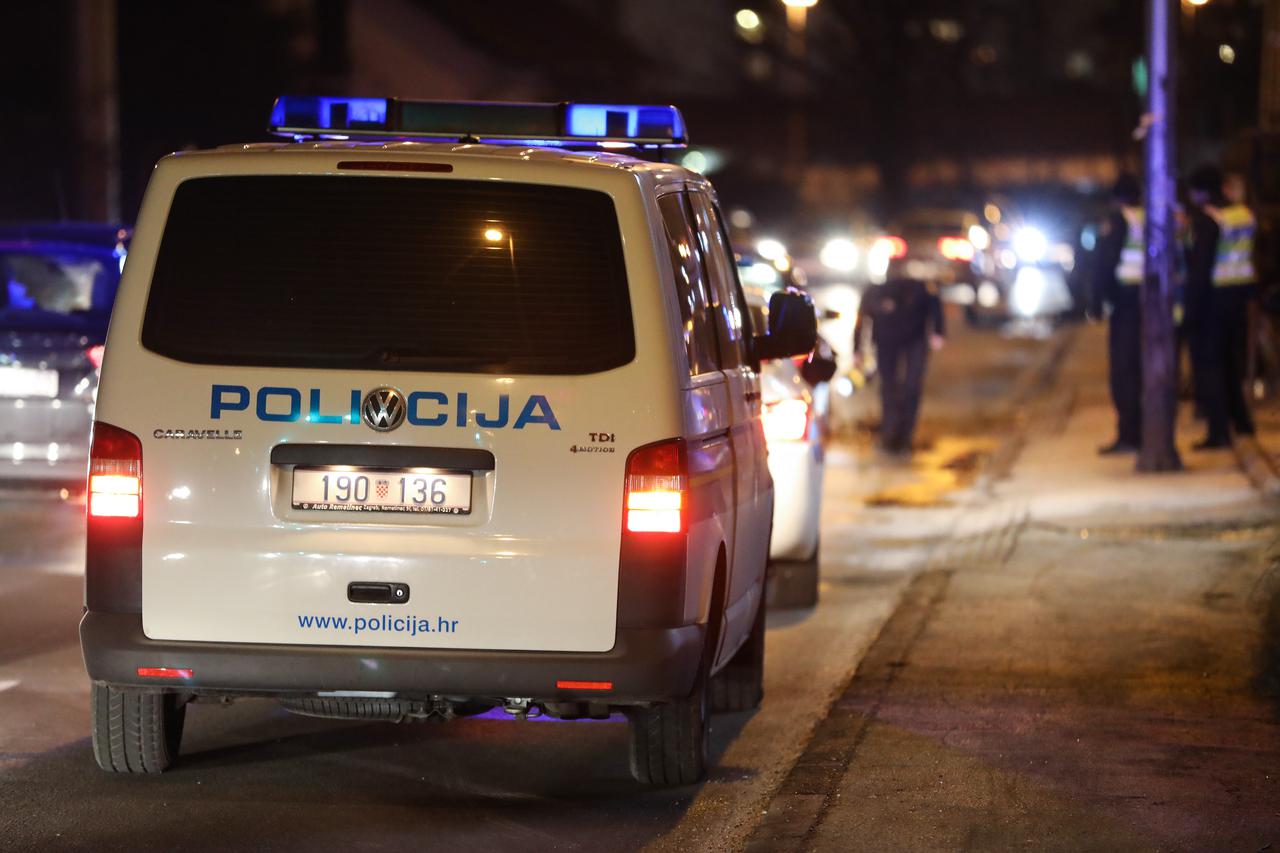 policija