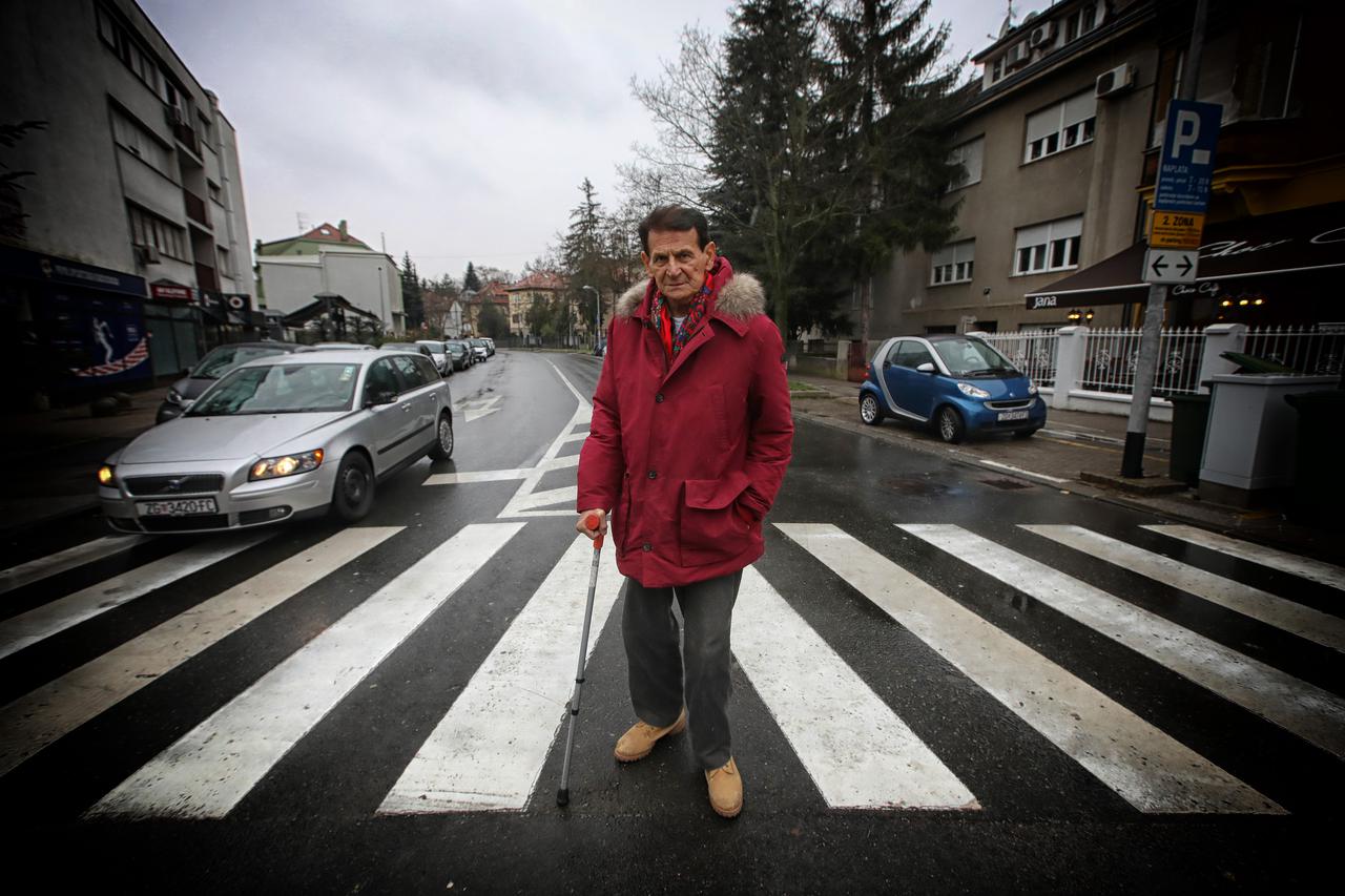 Zagreb: Bivšeg rukometaša Zlatka Žagmeštera na pješa?kom je prijelazu udario automobil